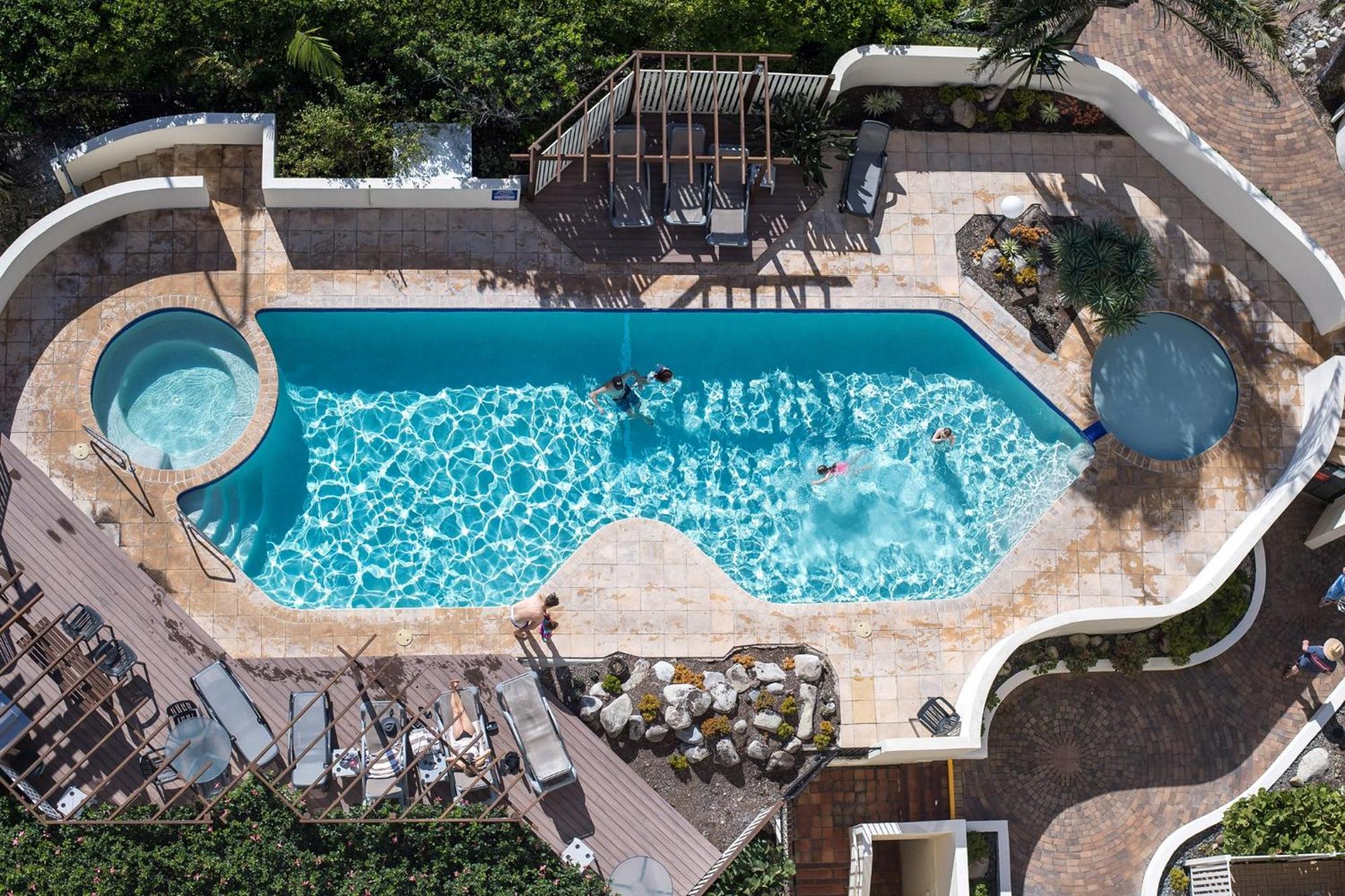 Deluxe Two Bedroom Apartment With Ocean Views 쿨룸비치 외부 사진